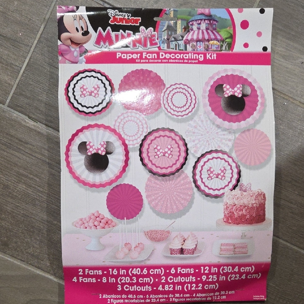 Minnie Mouse Paper Fan Decorating Kit